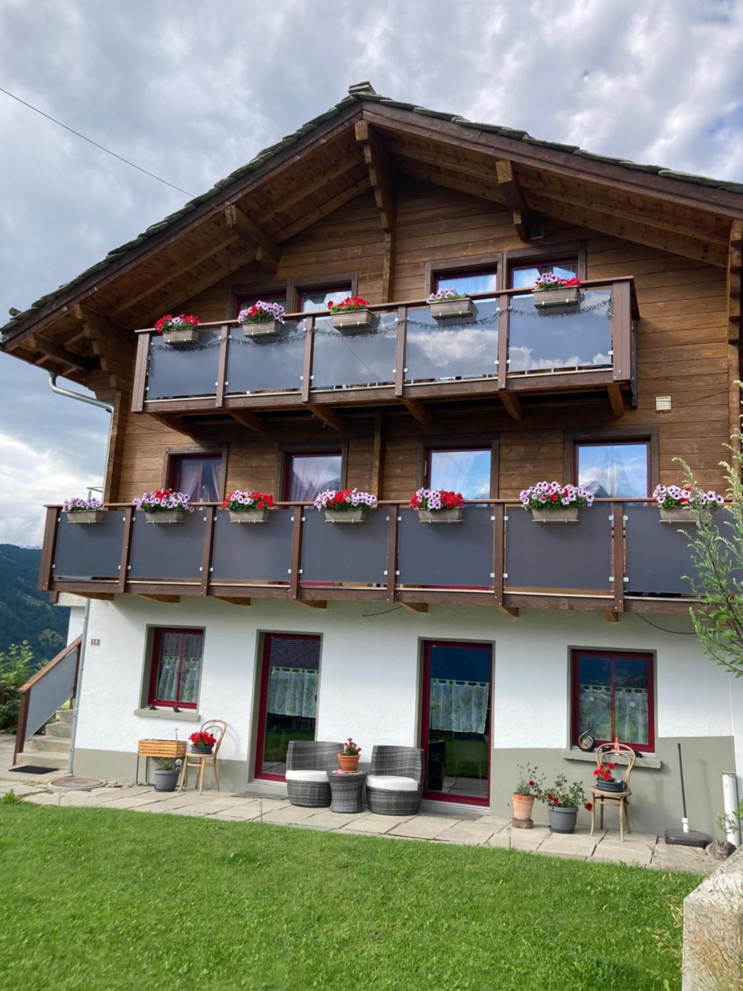 Appartement Haus Dorfblick à Grächen Extérieur photo