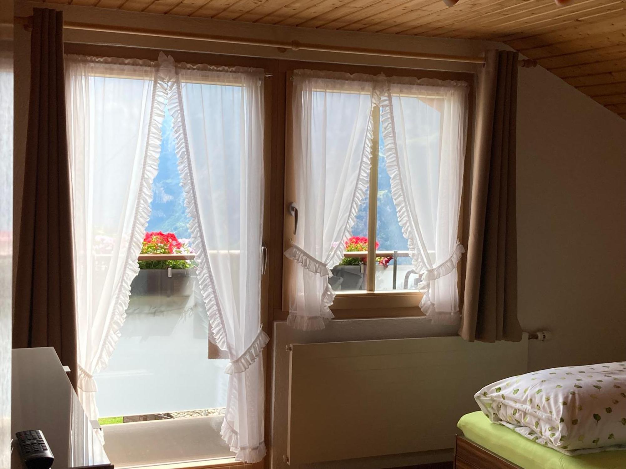 Appartement Haus Dorfblick à Grächen Extérieur photo